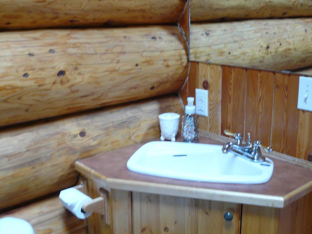 Hitching Post Resort Kelowna Quarto foto