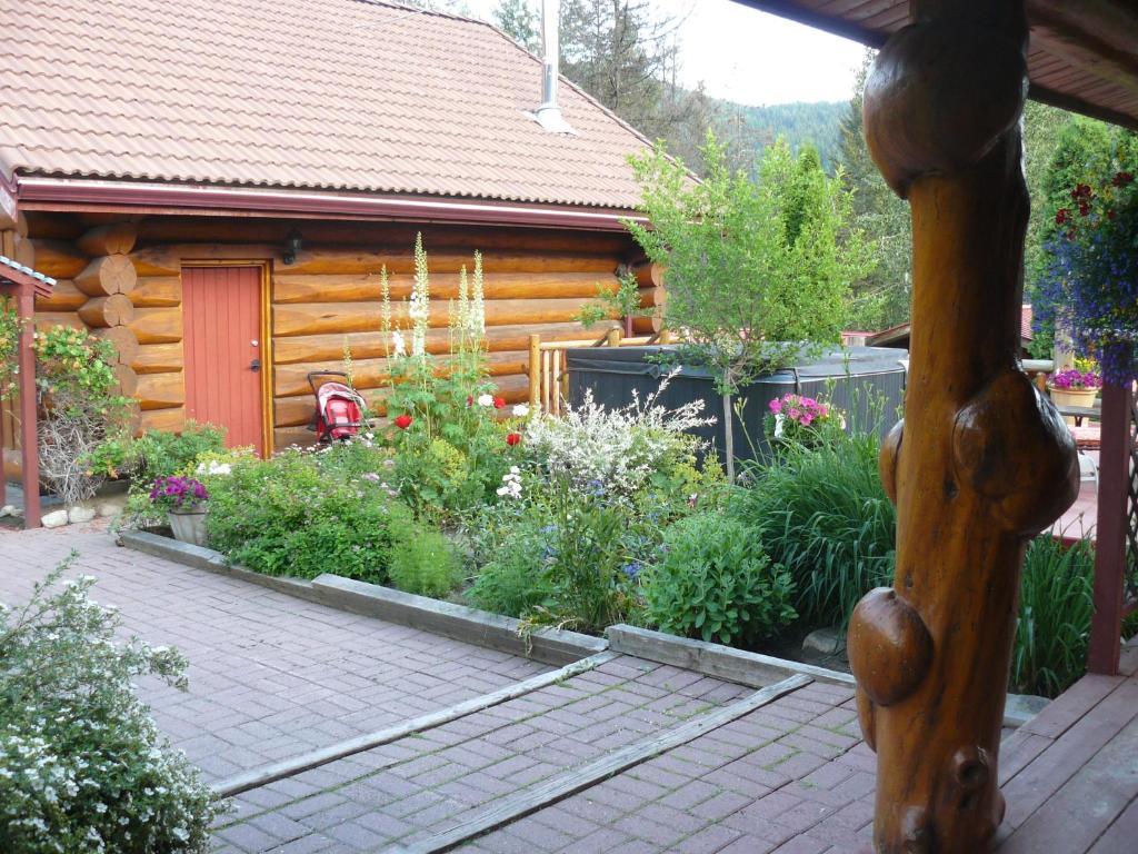 Hitching Post Resort Kelowna Quarto foto